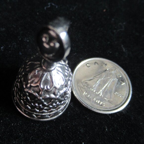 Heart motif Miniature Bell Charm, Vintage, Filagree, Diamond patter. - Picture 6 of 8